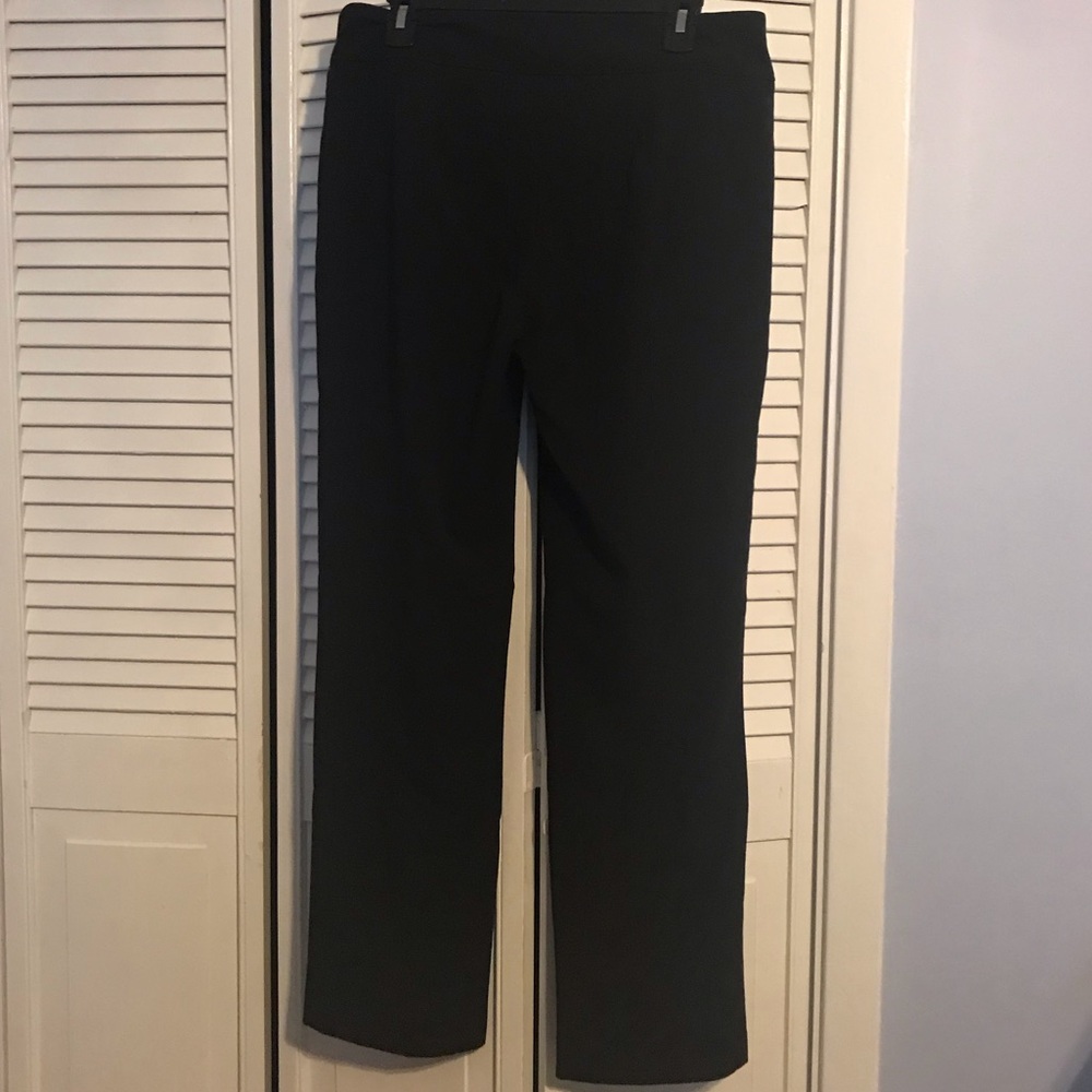 3/$20 Kim Rogers black dress slacks, size 10. Pet-free, smoke-free home